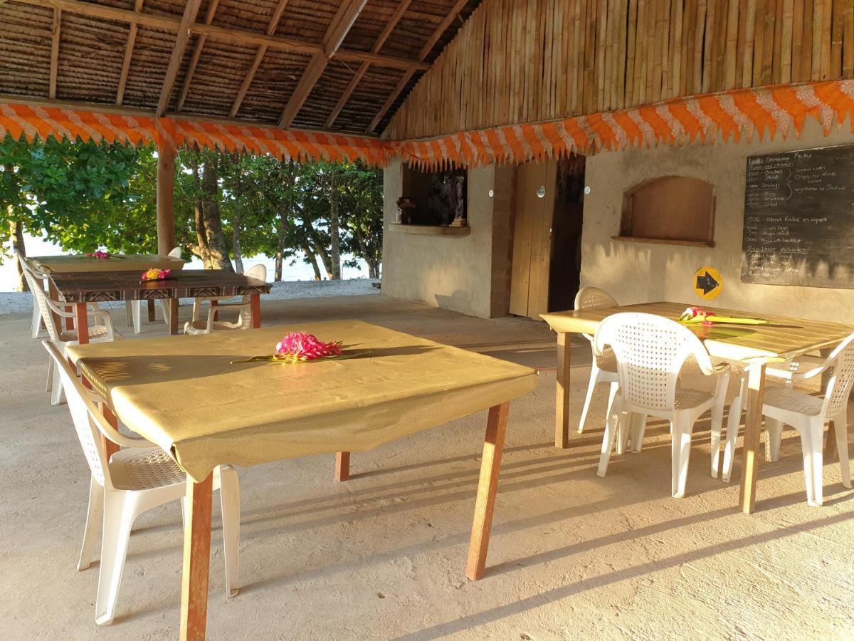 Nohe Ocean View Beach Bungalows Hog Harbour Bagian luar foto